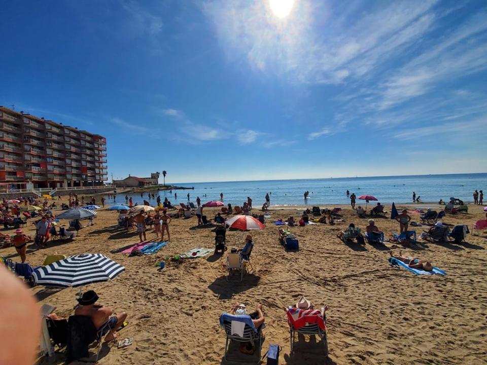 Appartement Proche Plage Avec Piscine En Centre Ville Torrevieja Dış mekan fotoğraf