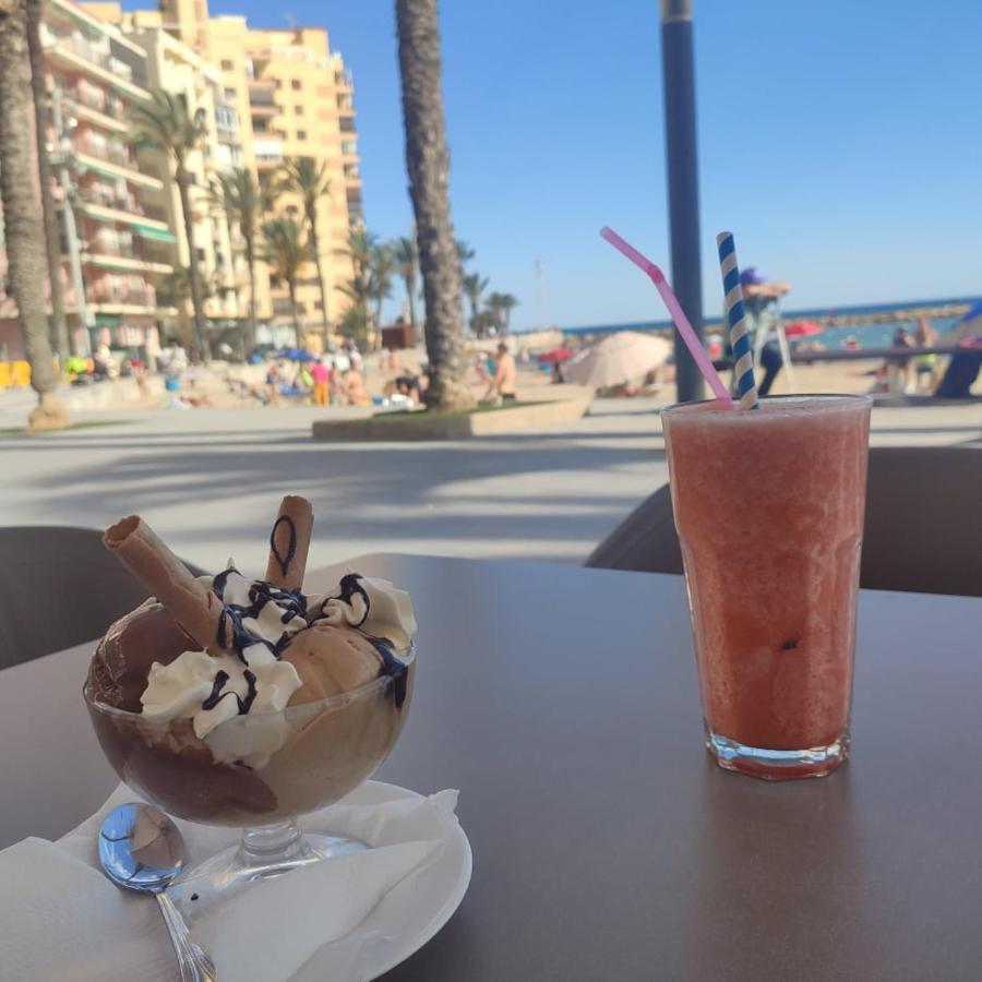 Appartement Proche Plage Avec Piscine En Centre Ville Torrevieja Dış mekan fotoğraf